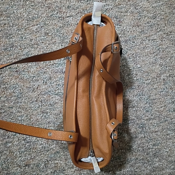 Coach big leather purse in light saddle - Picture 11 of 15